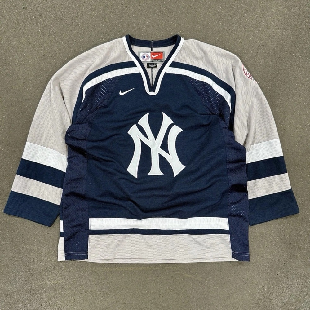 Nike Gray and Black Yankees Baseball Jersey